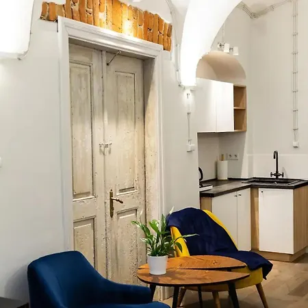 Апартаменты Old